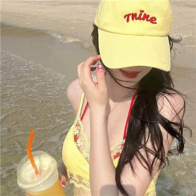 笼中女